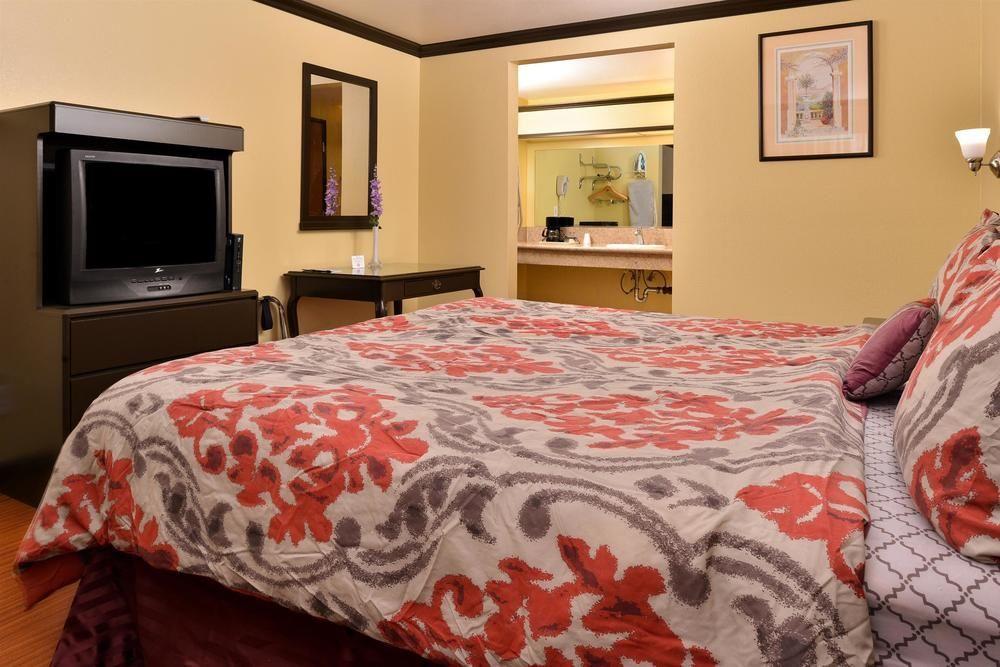 Americas Best Value Inn Pasadena Exterior foto